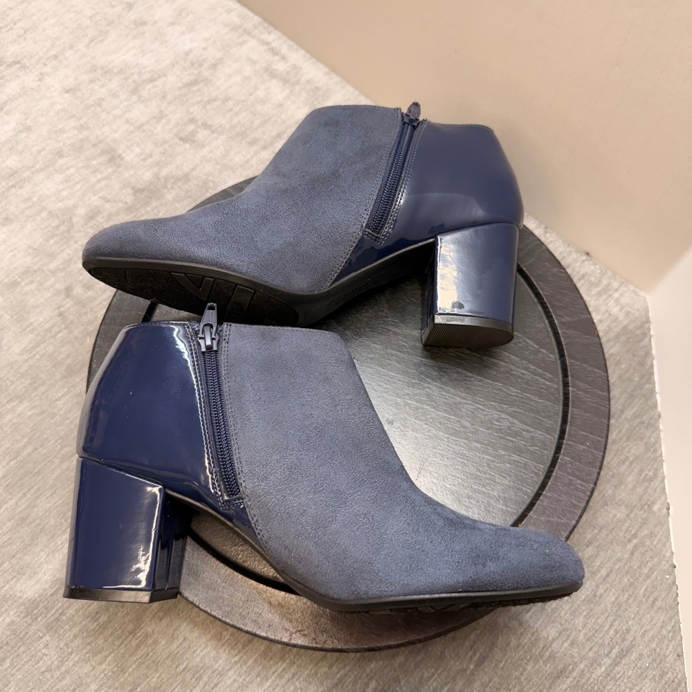 LifeStride Parigi Bootie Navy Blue Faux Suede Patent Block Heel Ankle Boots 8.5M